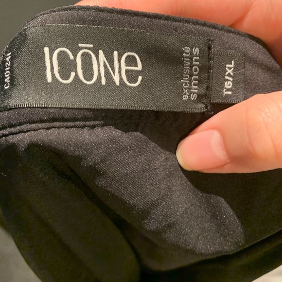 Simons Icone Pleated Skirt - Picture 4 of 4